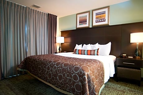 King Suite - Hearing Accessible