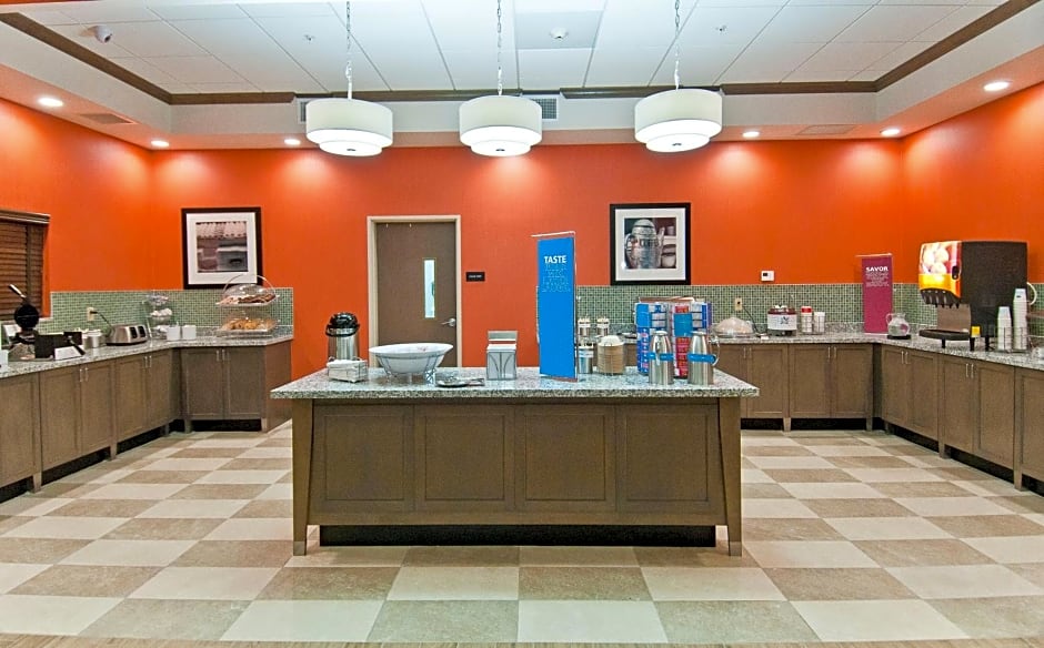 Hampton Inn & Suites Pensacola/I-10 Pine Forest Road