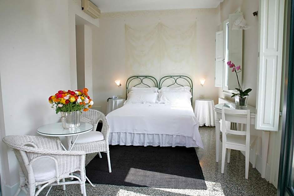 Photo 1 of 20 of Deluxe, Terrace