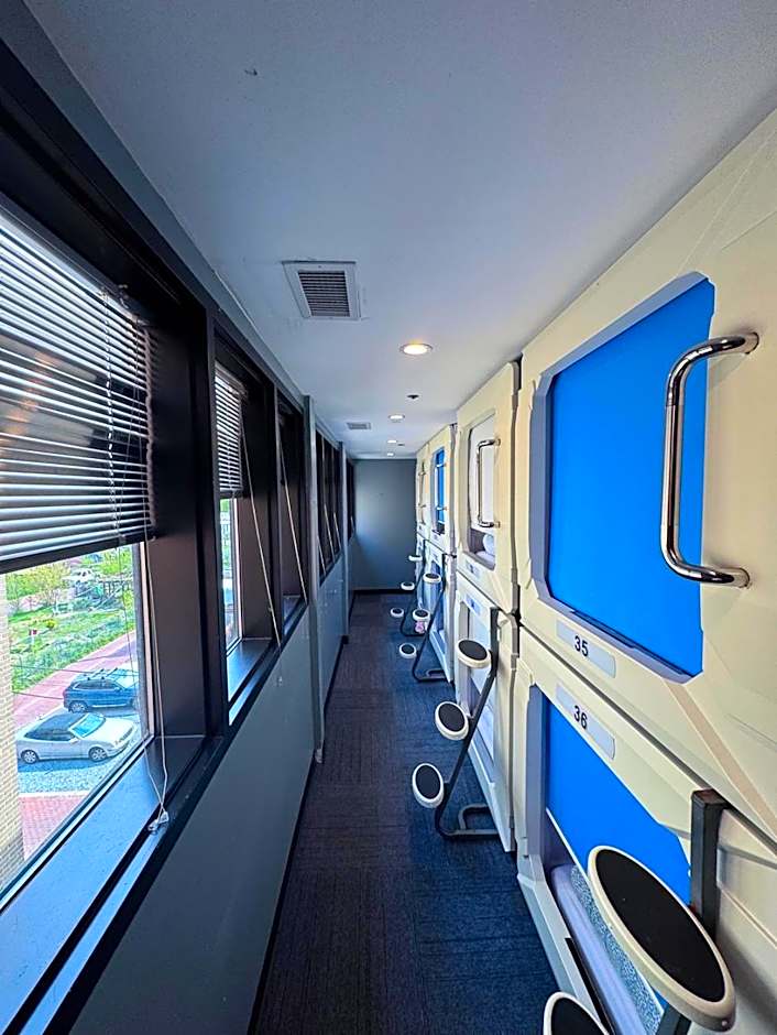 U Street Capsule Hostel