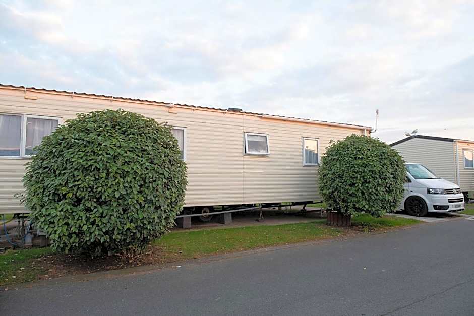 2 Bed Caravan For Hire at Golden Sands in Rhyl