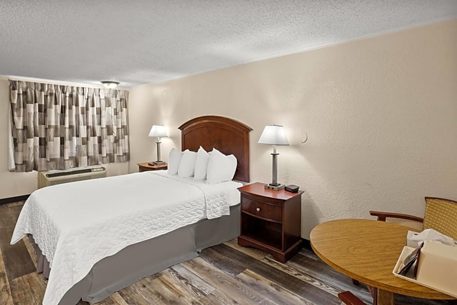 Knights Inn Ashland