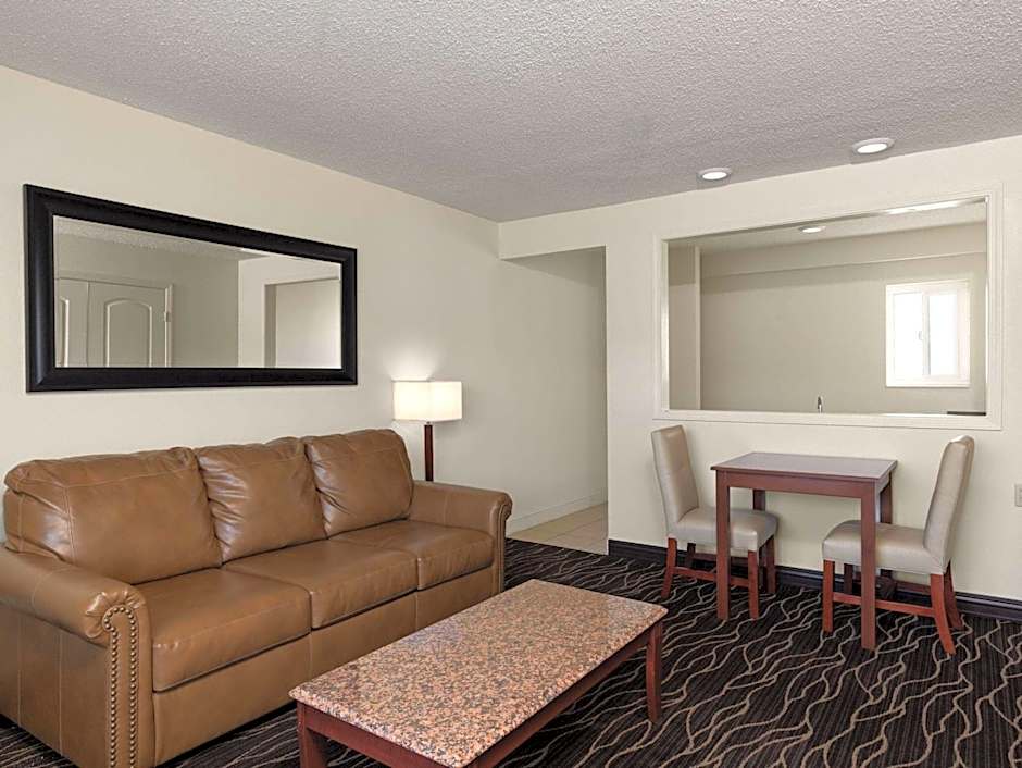 Ramada by Wyndham Elko Hotel at Stockmen's Casino