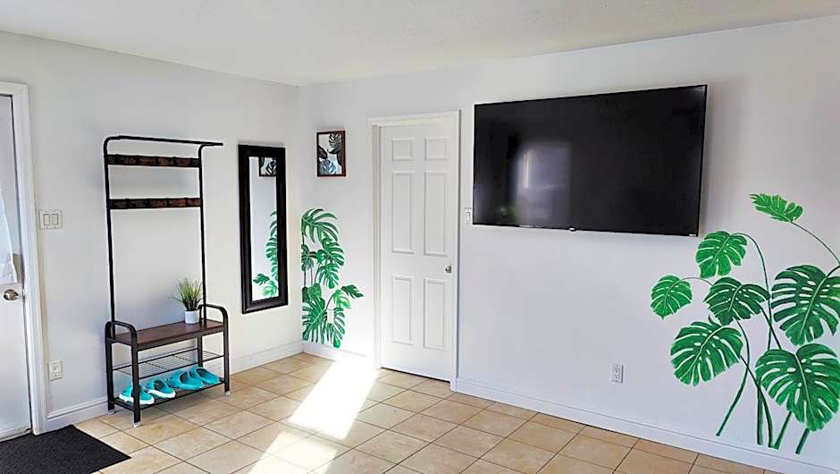 Fresh & Bright Private Suite