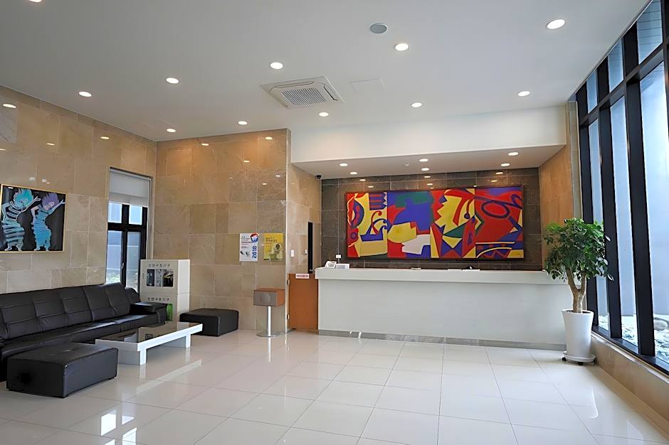 Sims Hotel
