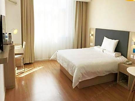 IU Compact U - Exquisite Bed Room