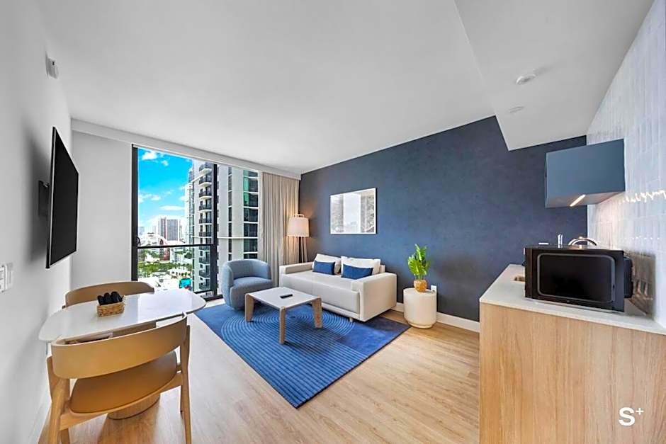 Gale Residence in Downtown Miami