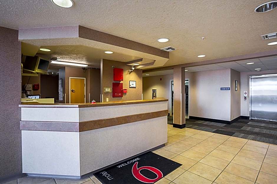 Motel 6-Bernalillo, NM