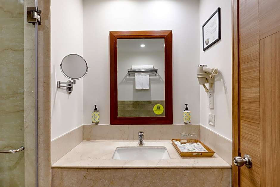 Lemon Tree Hotel Sector 60 Gurugram