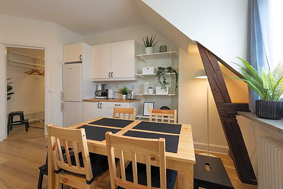 Alyhr Apartments