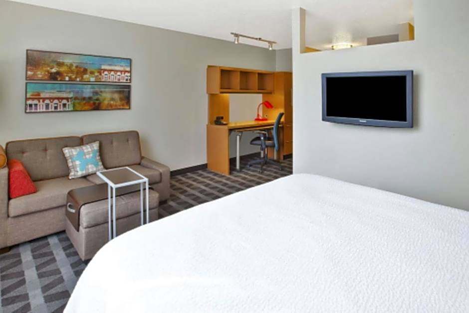 TownePlace Suites by Marriott Milwaukee Brookfield