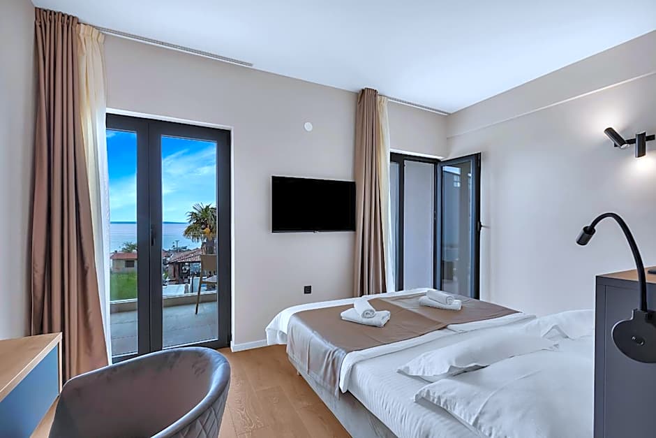 Beach Hotel Božikovina