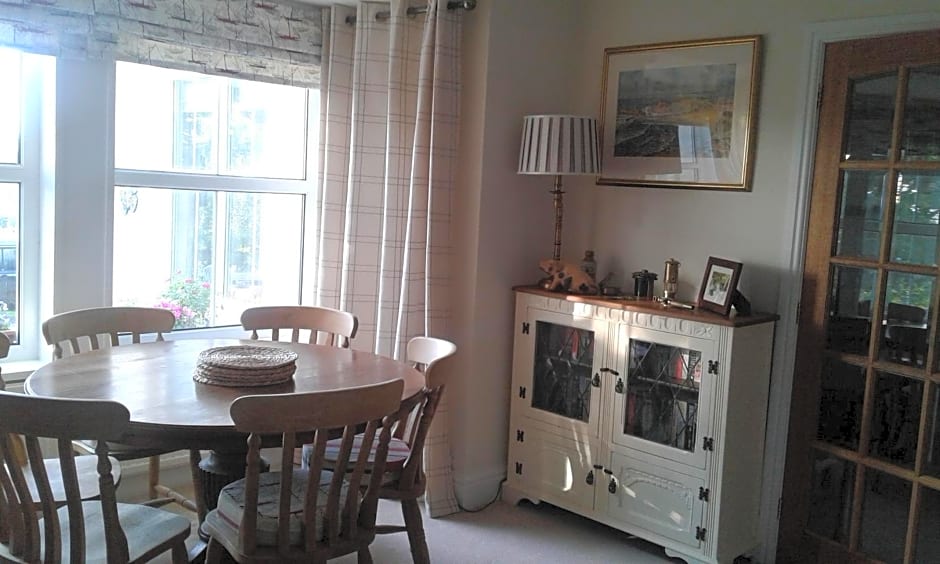 Little Orchard House