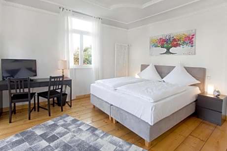 Gasthaus zum Halbmond