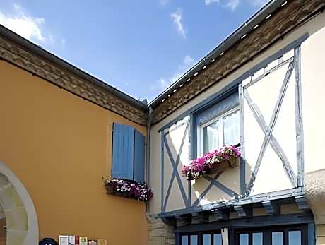 Auberge du Poids Public Logis Hotel