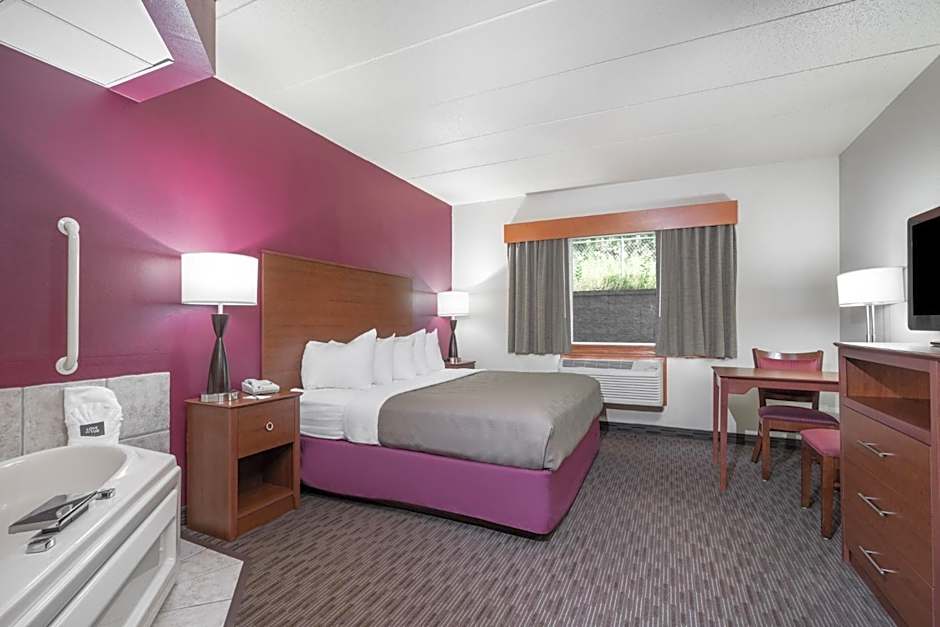 AmericInn by Wyndham Baldwin