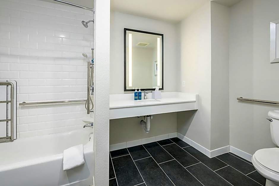 Four Points by Sheraton Bedford Manchester Airport