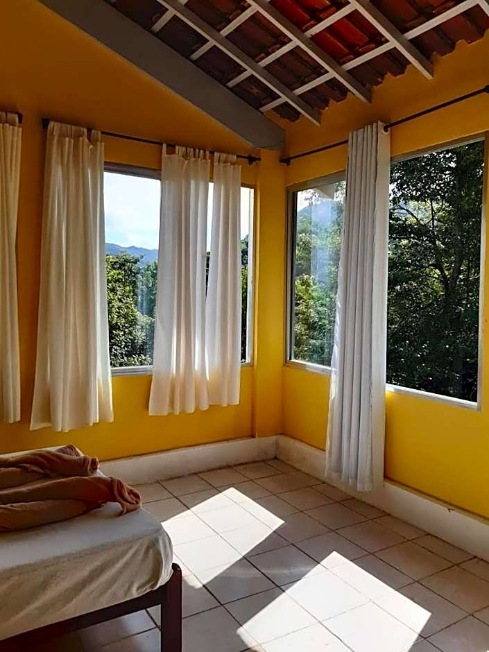 Banana Leaf Eco Hostel