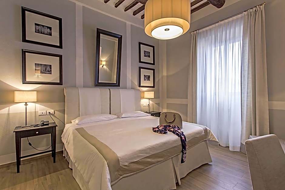 Il Chiostro Del Carmine