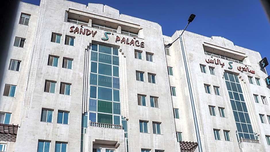 Sandy Palace Hotel