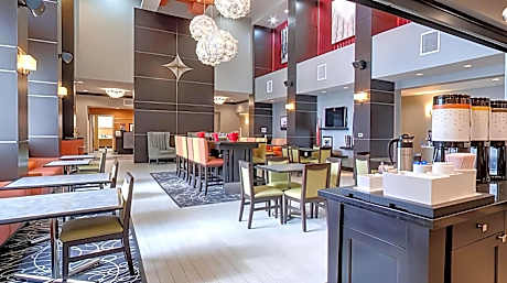 Hampton Inn By Hilton And Suites Marksville