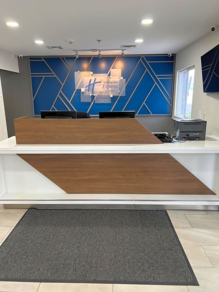 Holiday Inn Express & Suites Phoenix - Mesa West by IHG