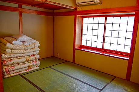 Mixed Dormitory Room