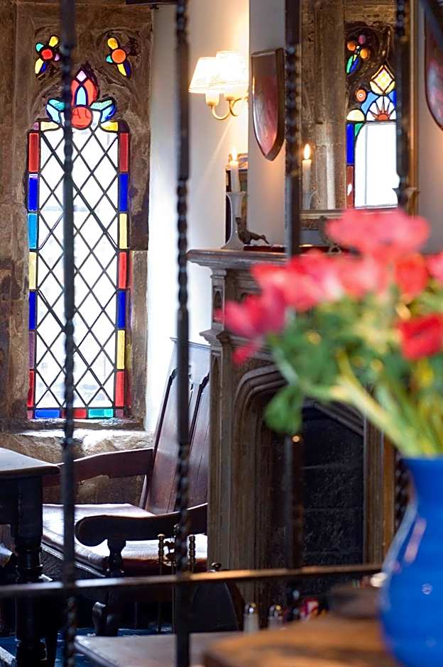 George & Pilgrims Hotel