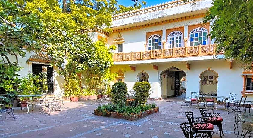 Hotel Palkiya Haveli