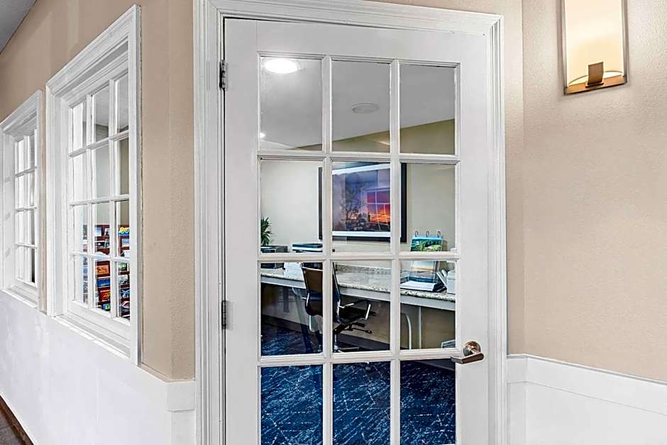 Comfort Suites Mobile East Bay