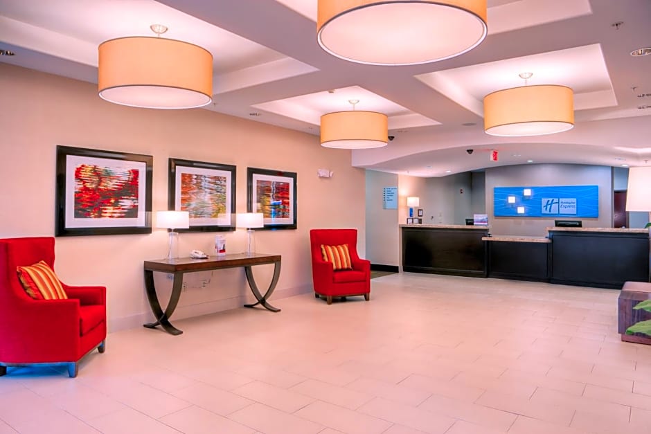 Holiday Inn Express and Suites Granbury by IHG