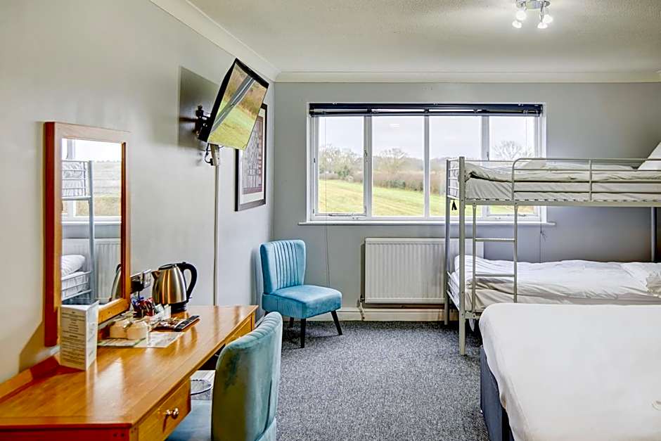 Warwickshire Park Hotel Kenilworth by Belvilla