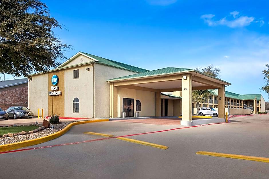 Best Western Cedar Inn