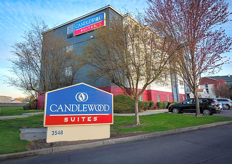 Candlewood Suites Medford By IHG