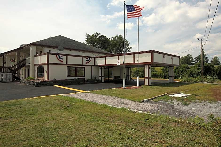 Days Inn by Wyndham Queensbury/Lake George