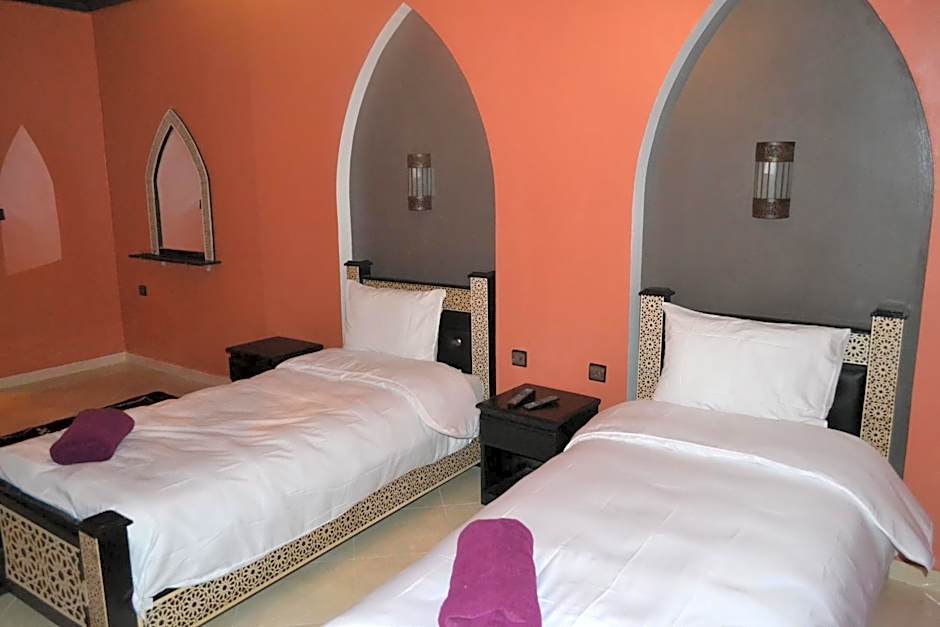 Inyan Dakhla Hotel