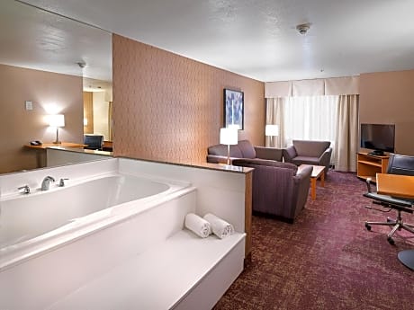 King Room with Spa Bath 