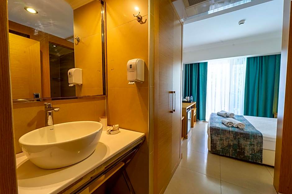 Aurasia Design Hotel