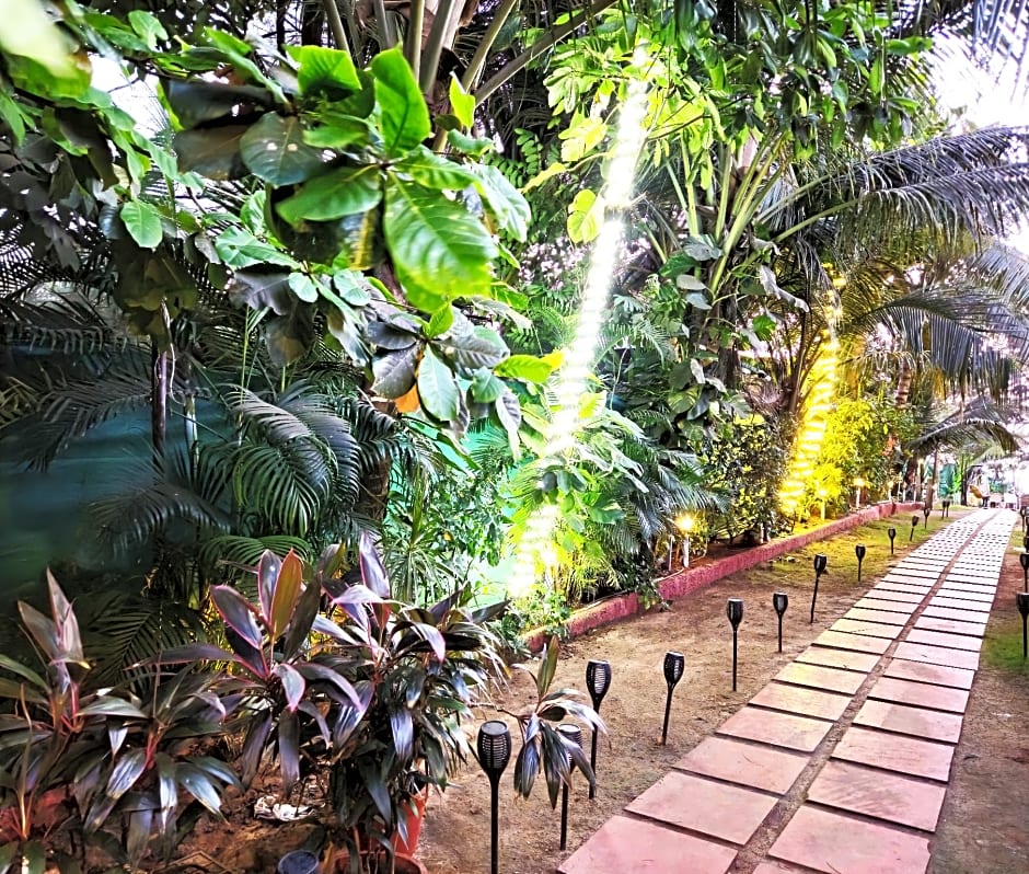 Shining Sand Beach Hotel