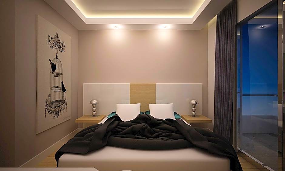 Amore Hotel Teki̇rova