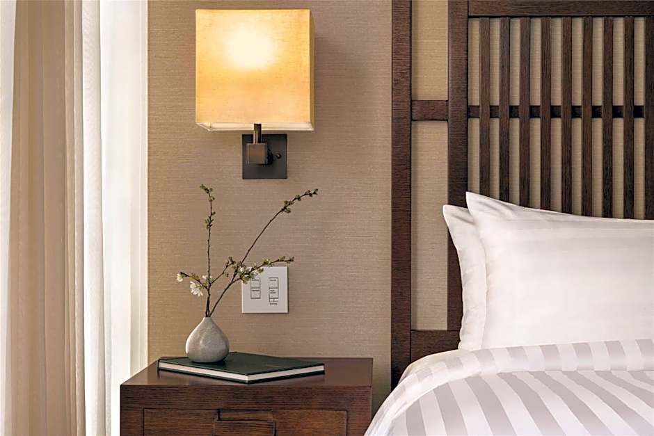 Hyatt Vancouver Downtown Alberni