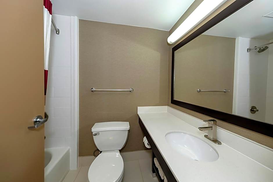 Red Roof Inn & Suites Newburgh - Stewart Airport