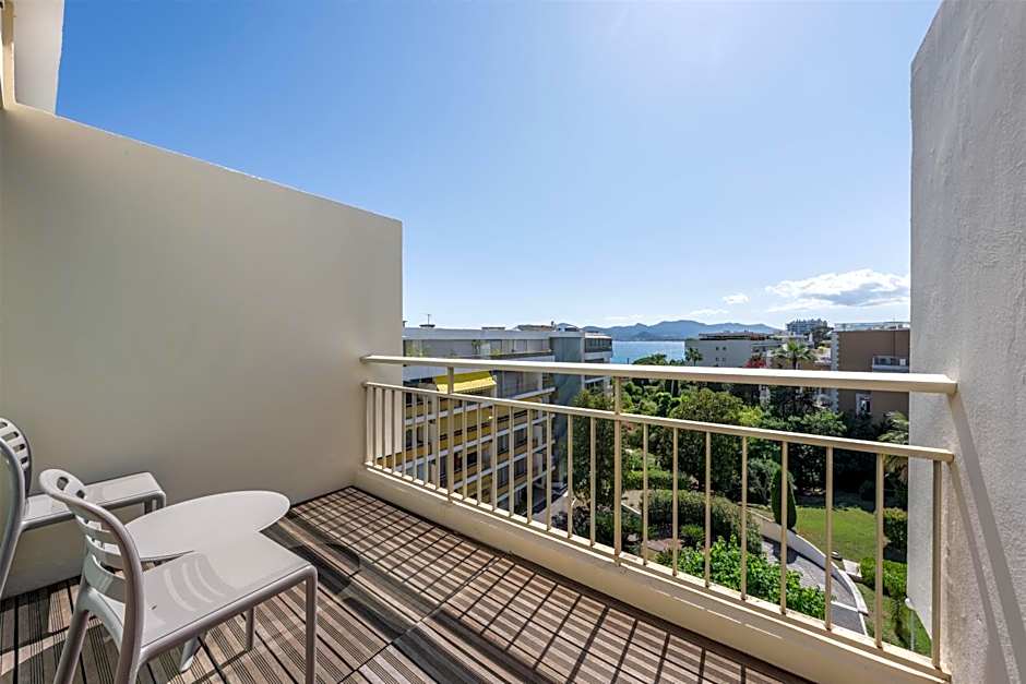 Radisson Hotel Cannes Seaside