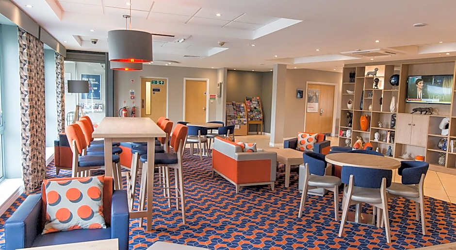 Holiday Inn Express Dunfermline By IHG