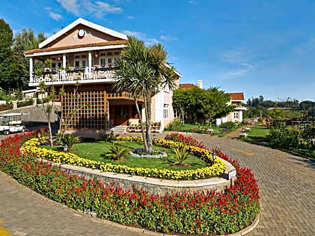 Club Mahindra Derby Green