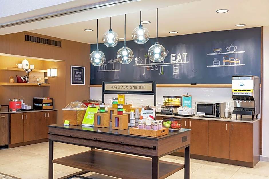 Hampton Inn By Hilton & Suites Marshalltown