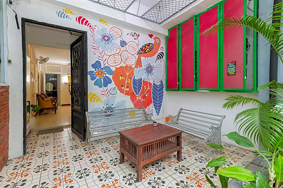 Urbanview Hotel Syariah Near Gelora Delta Sidoarjo