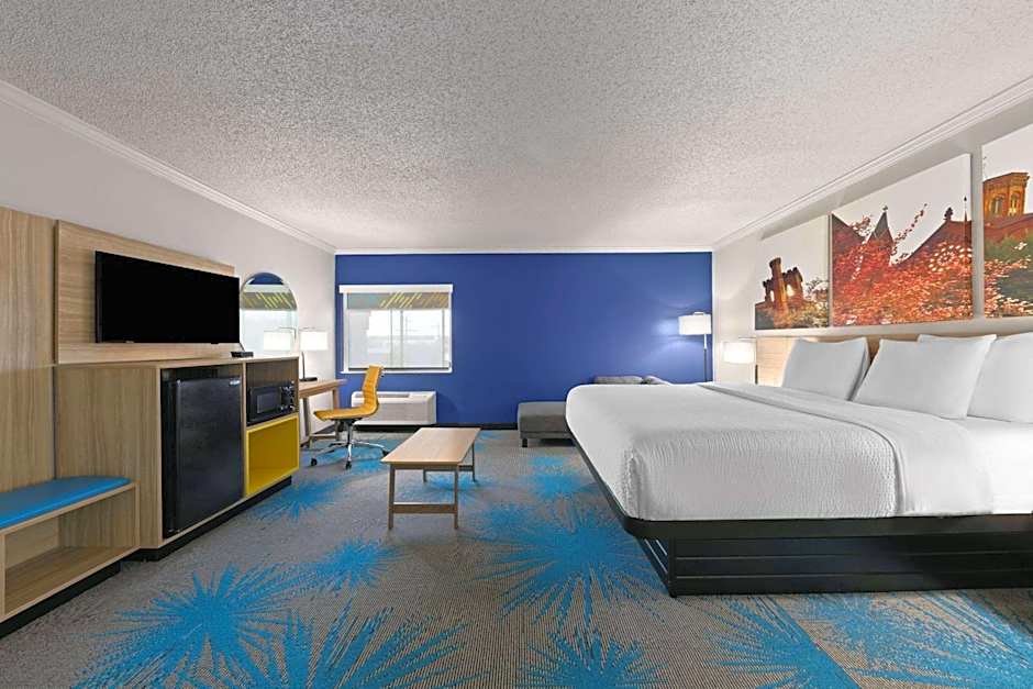 Days Inn by Wyndham Fort Smith