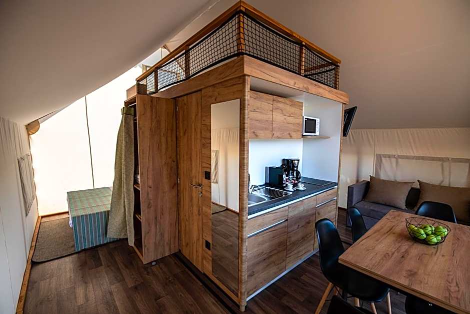 Arena One 99 Glamping