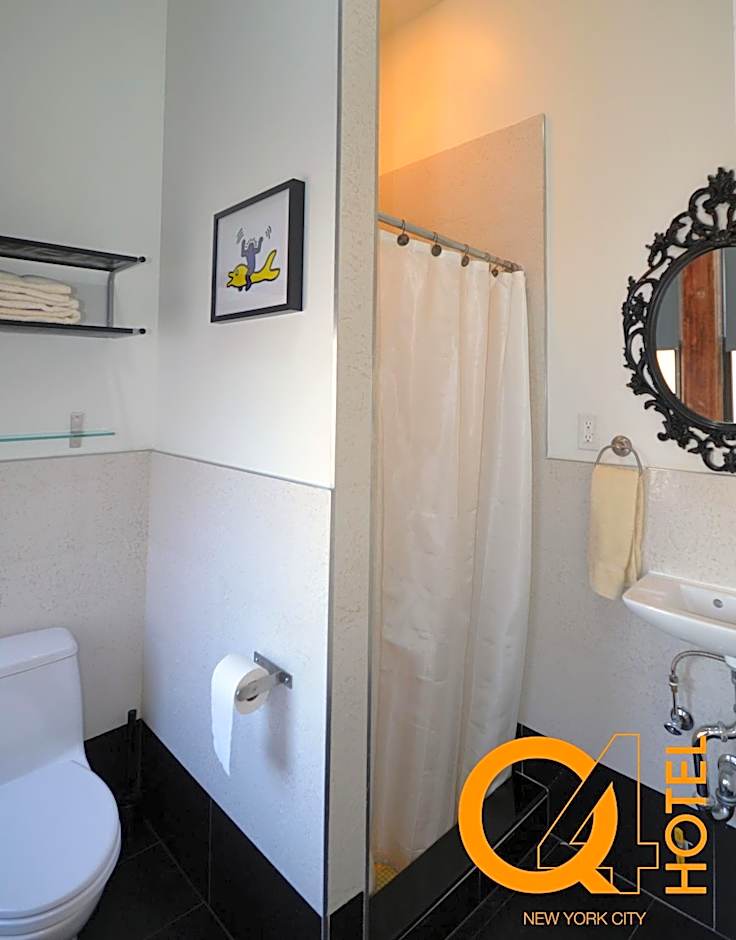 Q4 Hotel and Hostel